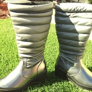 Gray/Silver Women's Winter Boots